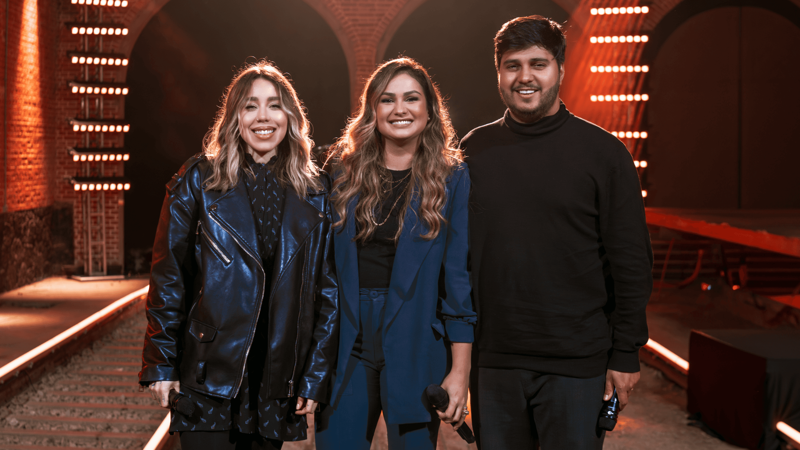 Em collab com Julliany Souza e Léo Brandão, Bruna Olly lança “Derrama o Teu Poder"