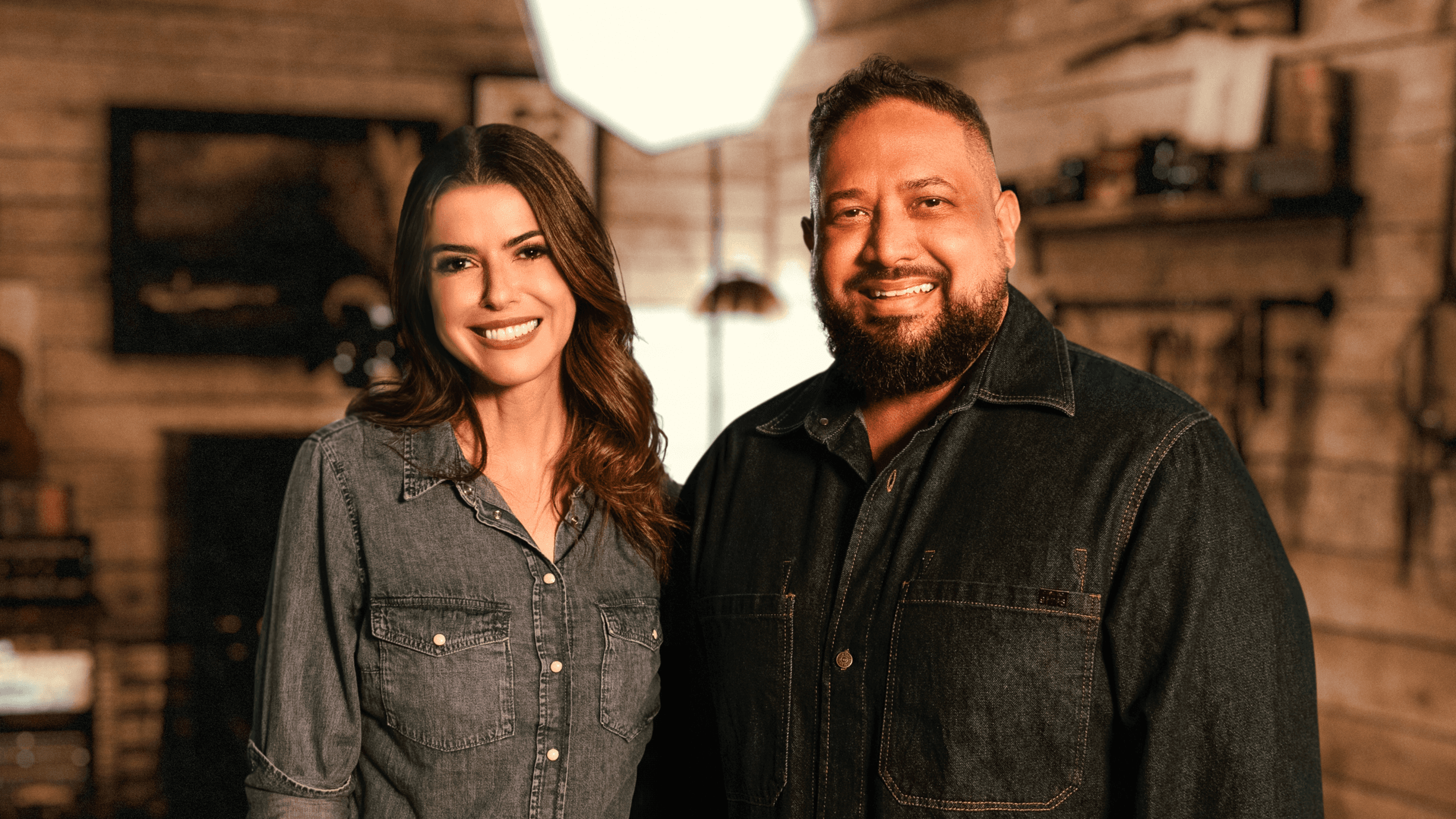 Em dueto inédito com Fernandinho, Rachel Novaes estreia projeto gravado nos EUA
