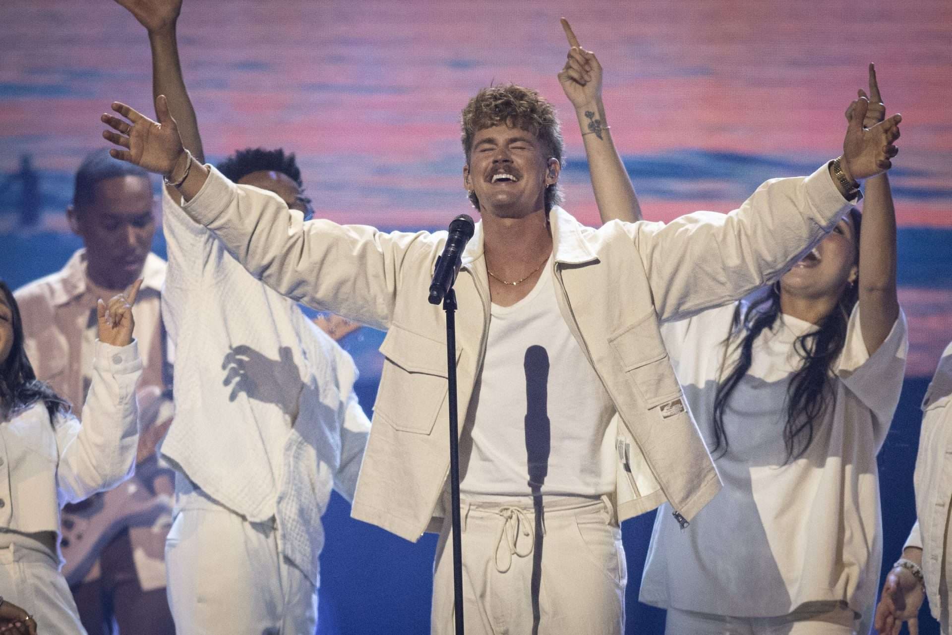 Música cristã e pop tradicional ganham força nas paradas dos EUA e indicam mudança cultural