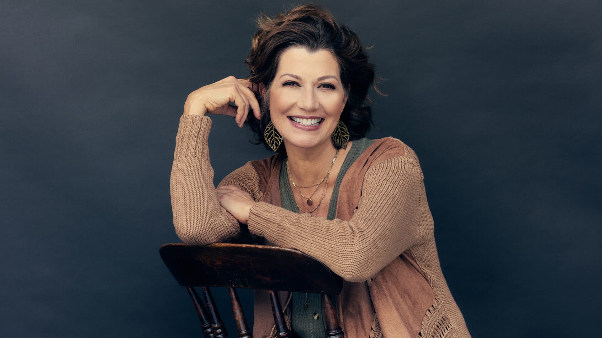 Amy Grant retorna com single inédito com foco em união e esperança