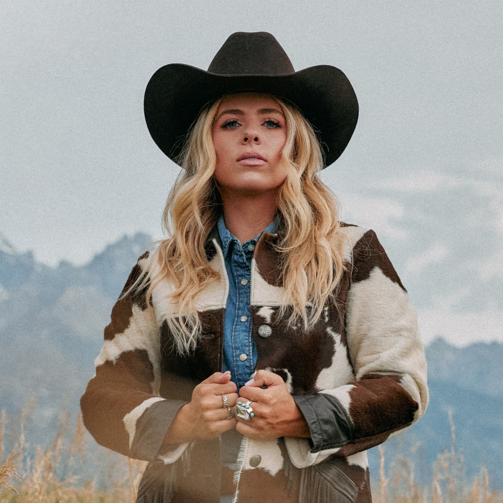 Anne Wilson Lança seu Novo Álbum 'REBEL' em 19 de Abril