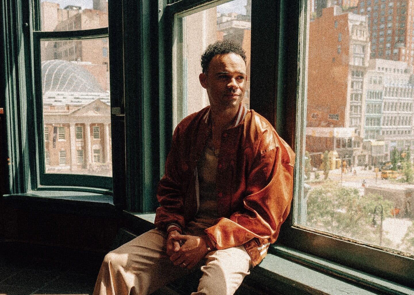 Tauren Wells surpreende e lança o single poderoso “Here Comes The Church”