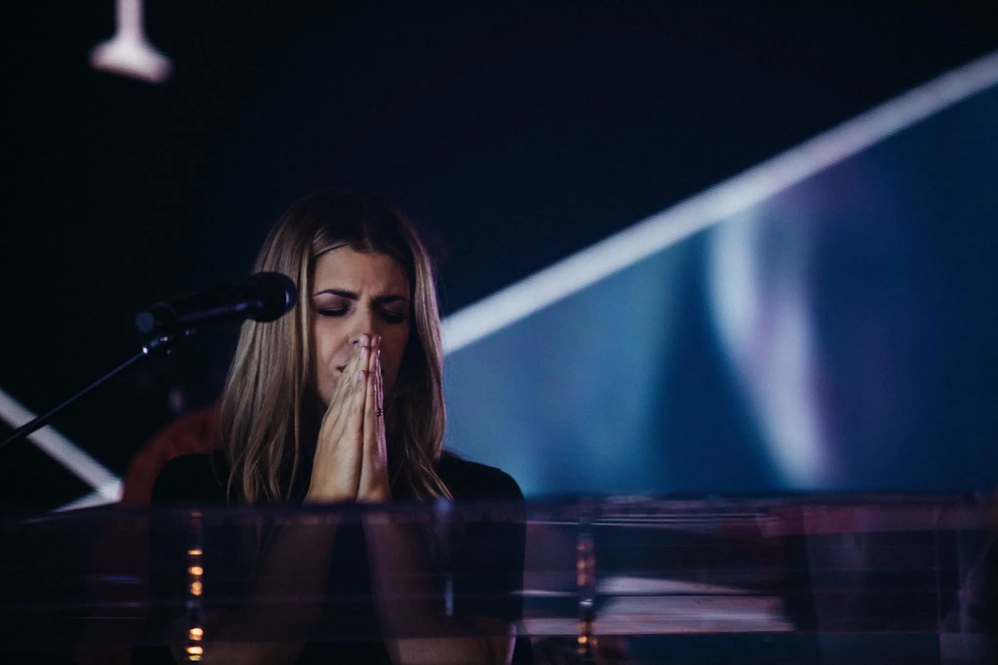 Brooke Ligertwood revela processo espiritual por trás de novo álbum baseado em versículos bíblicos
