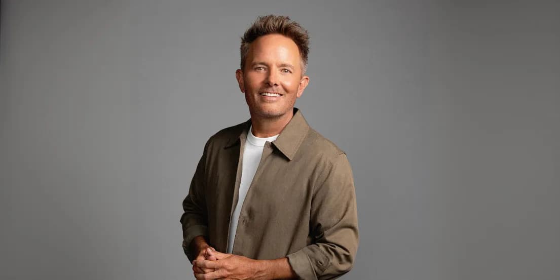 Chris Tomlin se apresenta no tradicional especial de Natal da FOX News