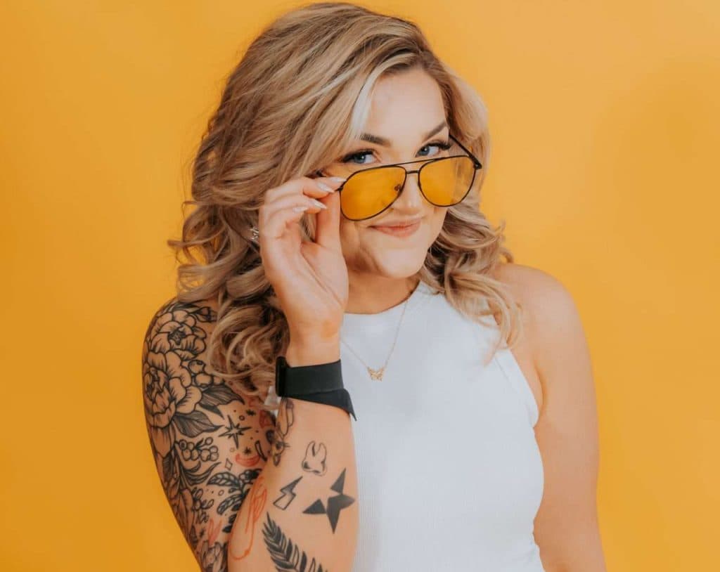 Grace Graber lança "Better Now", novo single punk com mensagem sobre saúde mental e superação