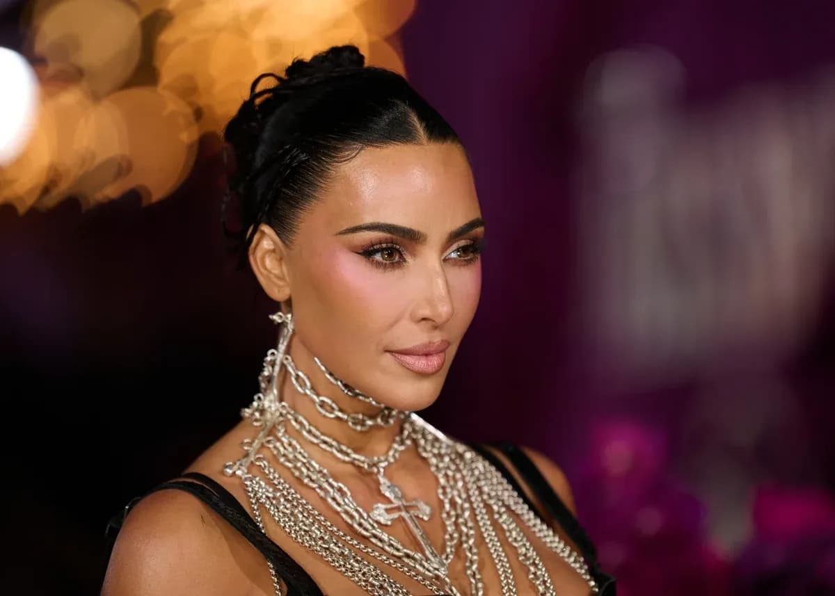 Kim Kardashian desembolsa US$ 80 mil para recomprar Bíblia