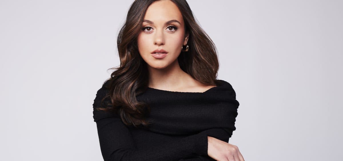 Megan Woods Tem a Maior Estreia de Single do Ano