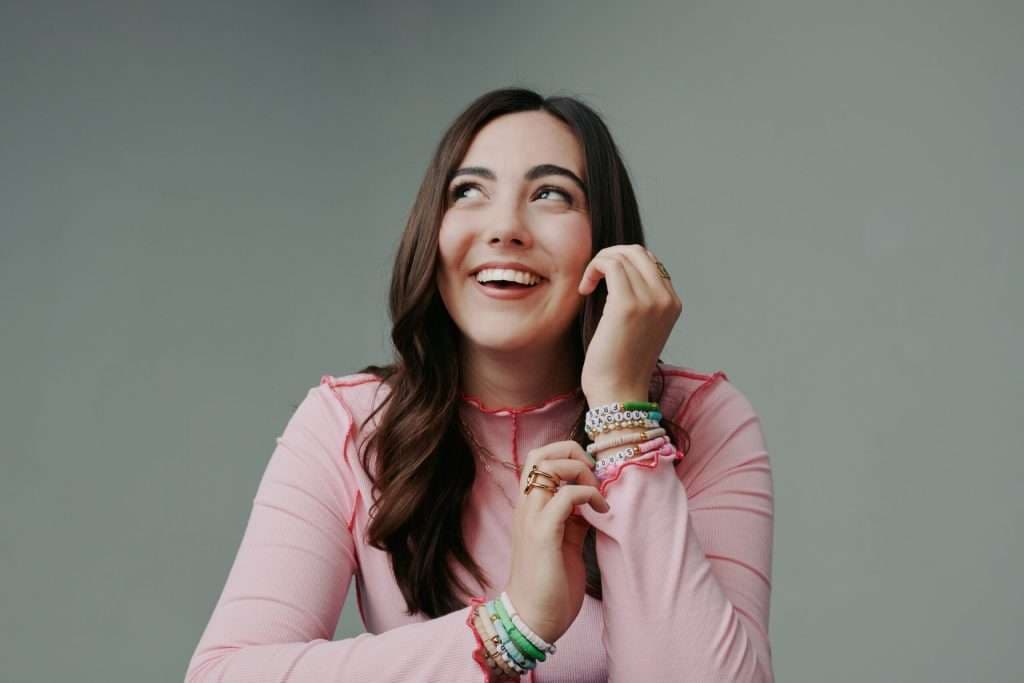 Natalie Layne Lança Álbum de Estreia "All Joy", Inspirado em Tiago 1:2-4