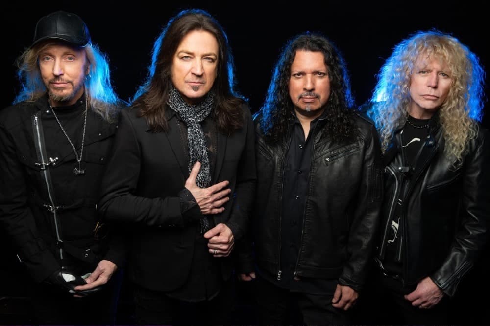 STRYPER lança seu tão aguardado álbum natalino