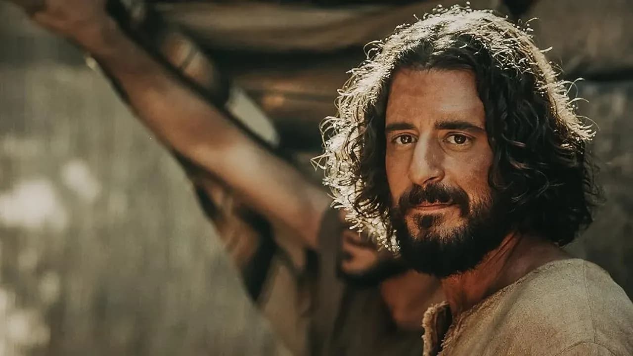 Jonathan Roumie revela a Bear Grylls aprendizados ao interpretar Jesus em 'The Chosen'