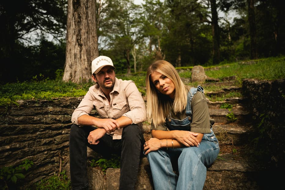 Fenômeno da música cristã une forças com astro do country em hino sobre fé e legado