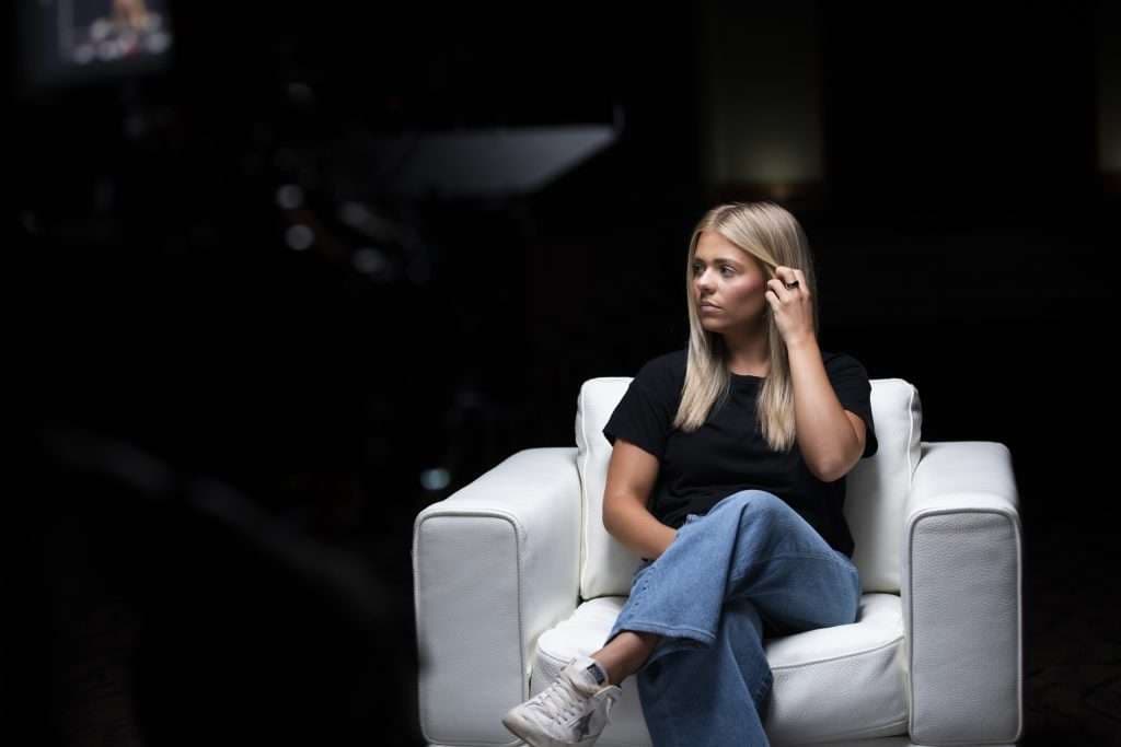 Anne Wilson revela como a fé em Deus a ajudou a superar o luto e a ansiedade em novo documentário da série I Am Second