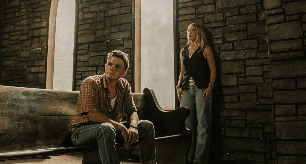 Fenômeno da música cristã Josiah Queen lança nova versão de “Dusty Bibles” com Avery Anna