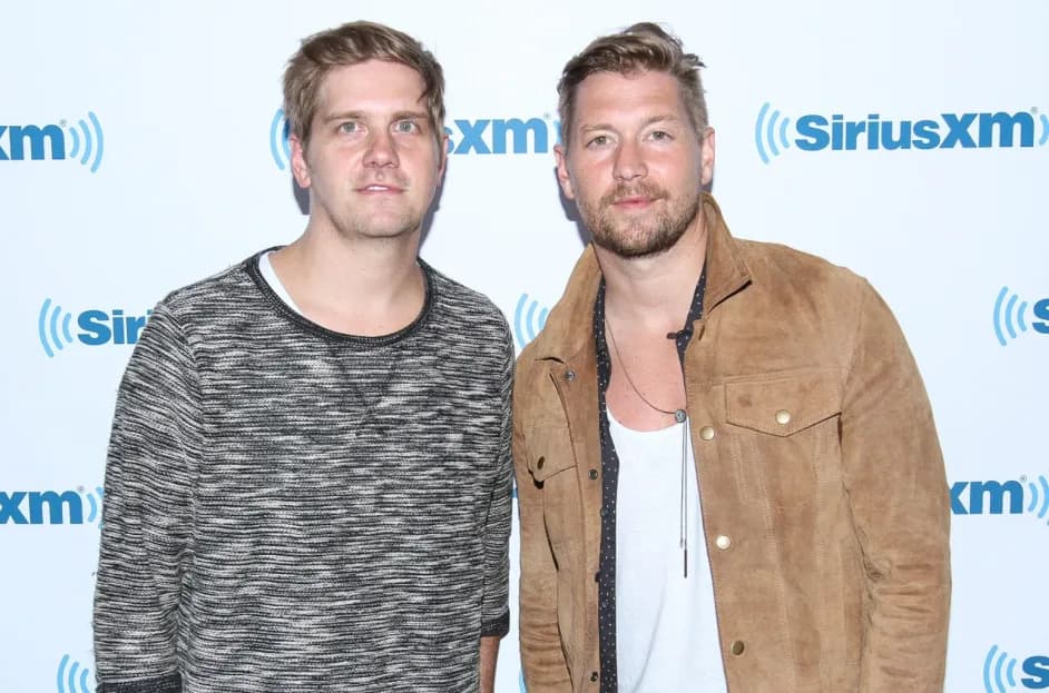 Bo Rinehart, ex-NEEDTOBREATHE, faz graves acusações contra o irmão Bear; cantor responde publicamente
