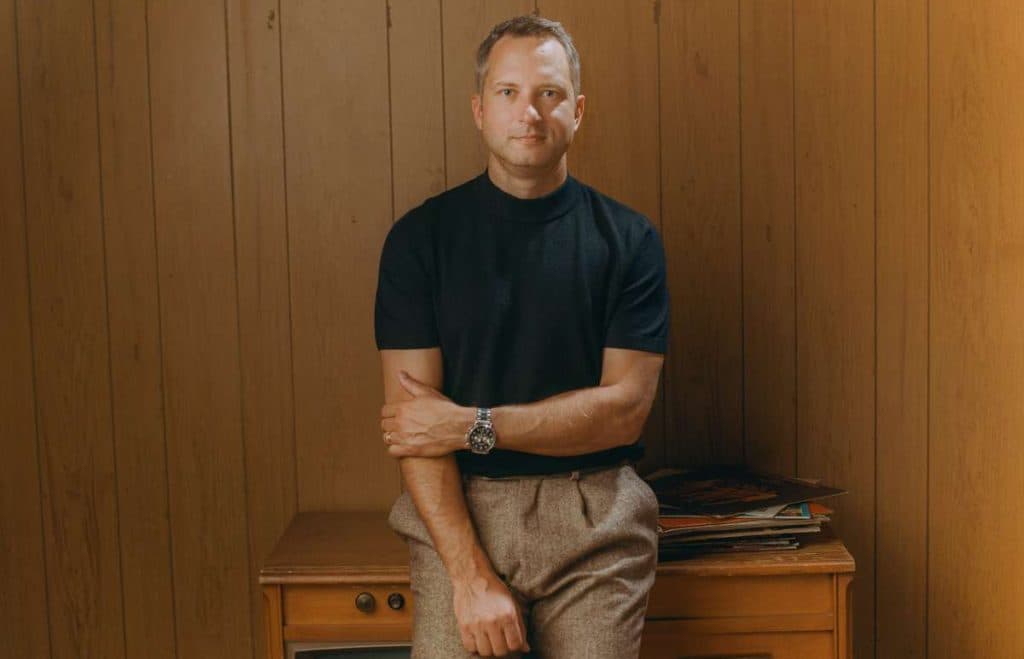 Brandon Heath lança seu primeiro single de 2024 intitulado "He Does"