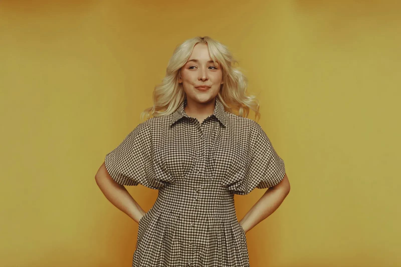Claire Leslie: revelação do pop cristão fala sobre o sucesso de "Passenger Seat", novo hit na programação da Criativa Radio