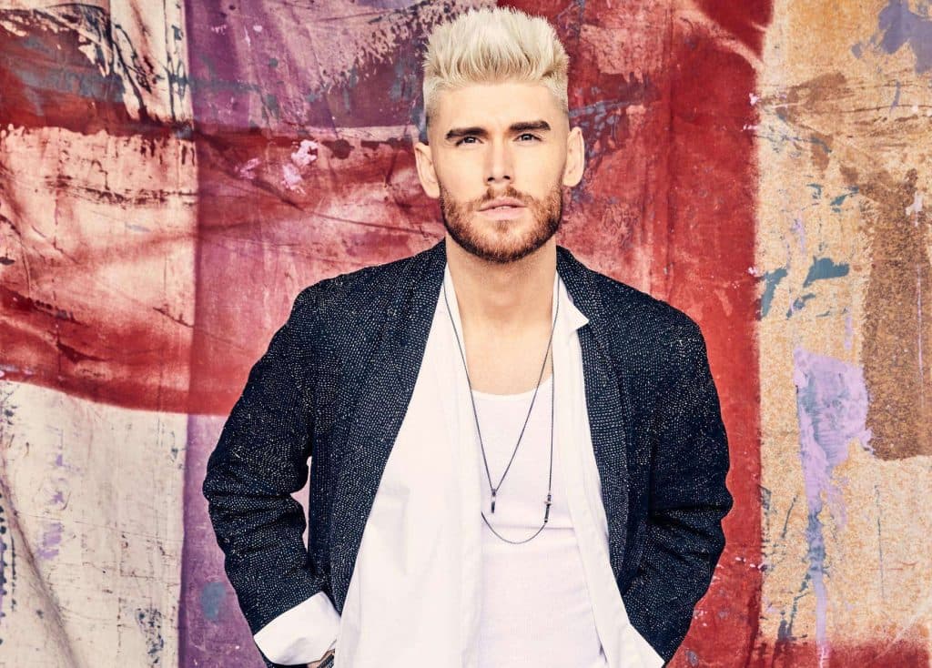 Canção que celebra o amor inabalável de Deus “The Love I Have For You” de Colton Dixon tem videoclipe lançado