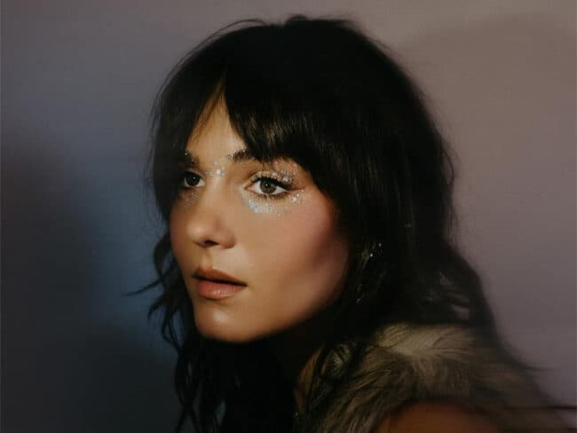 Vencedora do Dove Award e ex-integrante do We The Kingdom, Franni Cash anuncia álbum solo de estreia