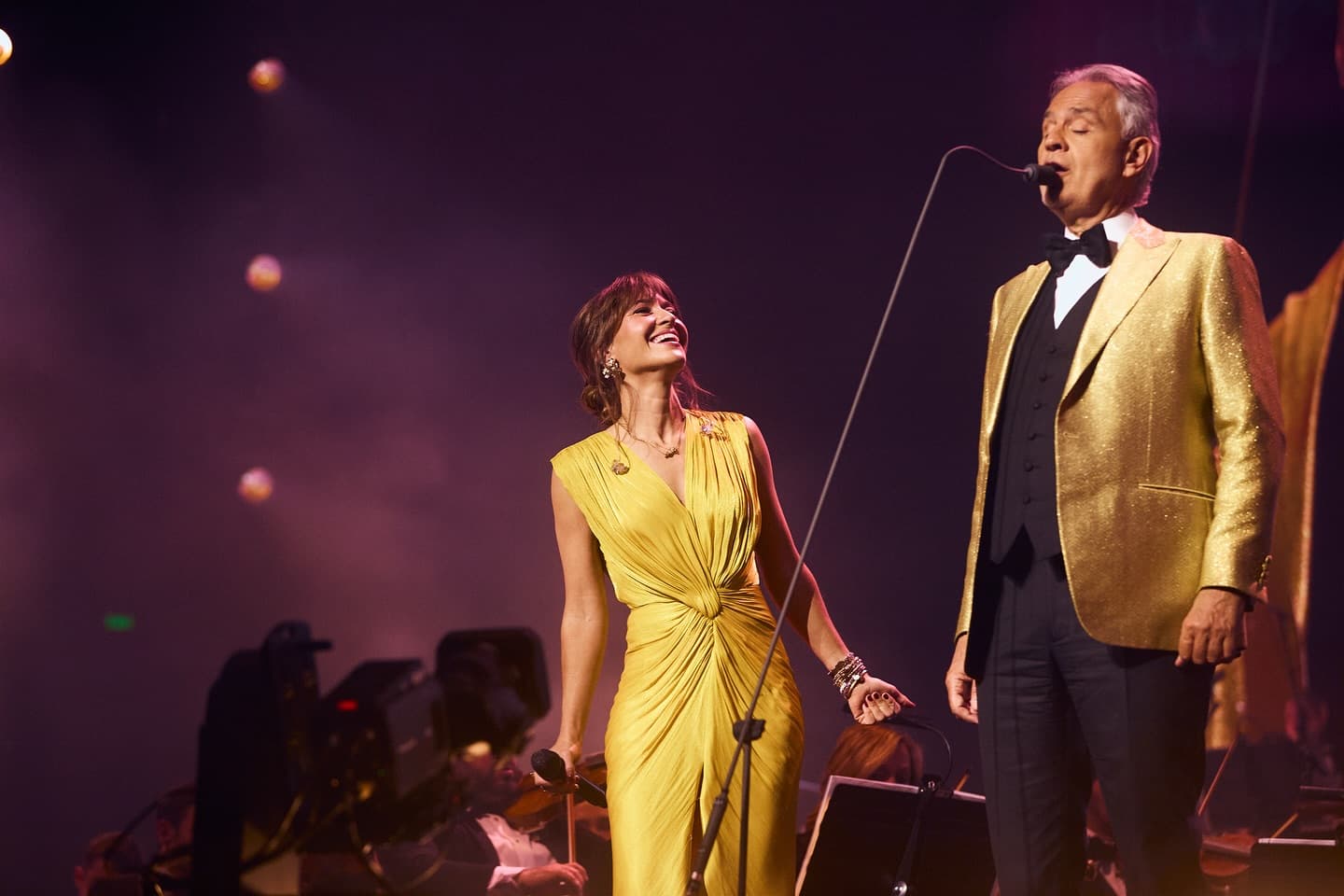 Encontro de gerações: Lauren Daigle e Andrea Bocelli emocionam público em Nashville