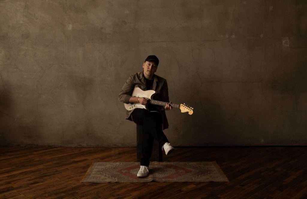Mack Brock Lança Nova Versão de 'Time And Time Again' com Josh Baldwin