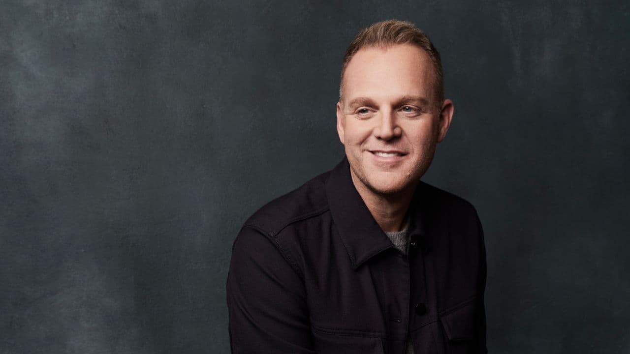 Matthew West reafirma a soberania de Jesus em novo hino de adoração
