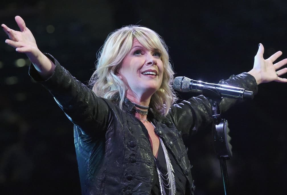 'Ao som do Teu grande nome, todo medo se vai': A história e o legado inesquecível de hino clássico da Natalie Grant