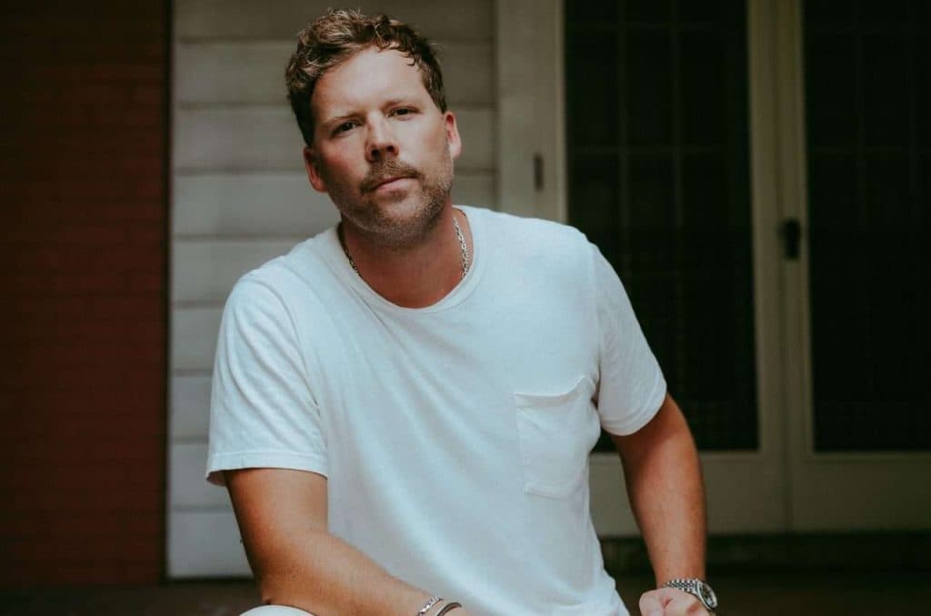 Patrick Mayberry lança single de estreia pela Provident Entertainment "Thank The Lord"