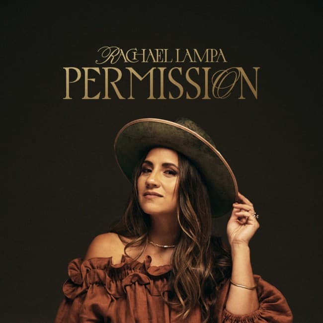 Rachael Lampa, grande nome do pop cristão nos anos 2000, assina com nova gravadora