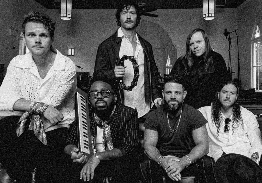 Sons of Sunday estreia no Top 3 da Billboard com álbum de estreia
