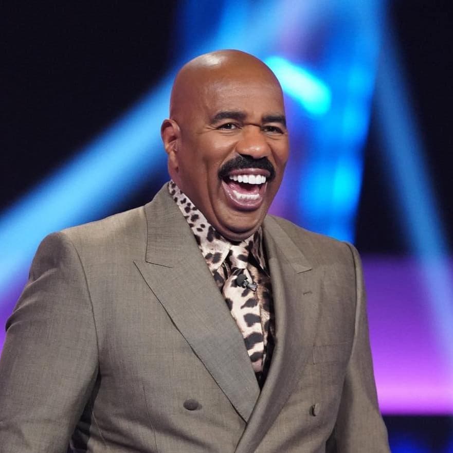 Steve Harvey compartilha testemunho de fé e afirma que a vida sem Deus "não funciona"