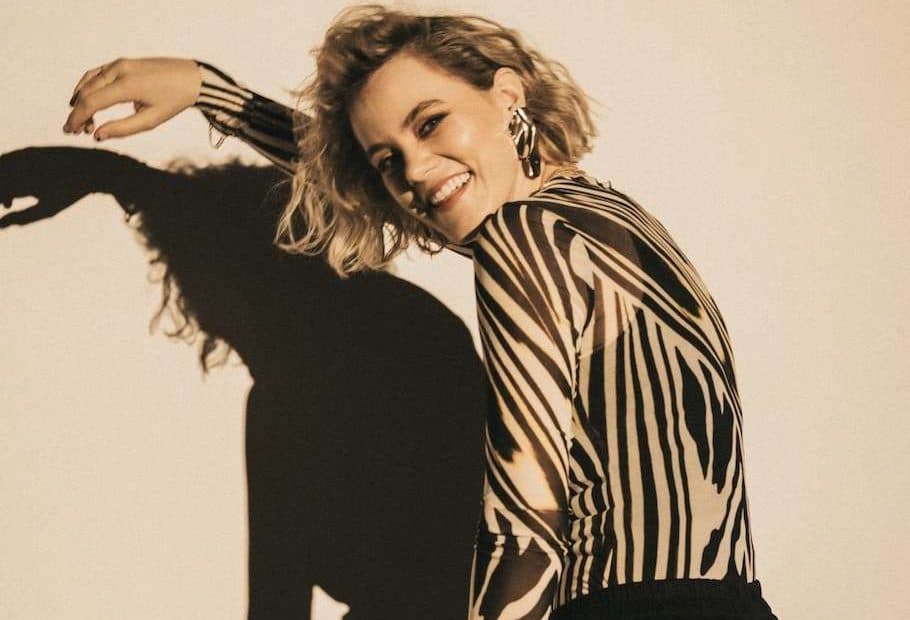 TAYA Lança “Simple Phrase” e Anuncia Novo Projeto The Reminder