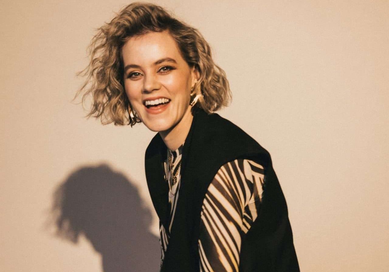 TAYA lança álbum deluxe com canções inéditas e foco na adoração cristocêntrica