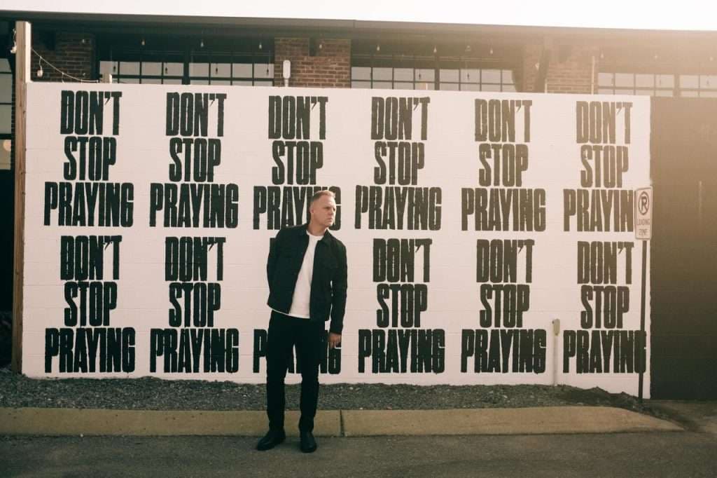 Matthew West Lança Novo Álbum "Don’t Stop Praying" e Anuncia Turnê Inspiradora