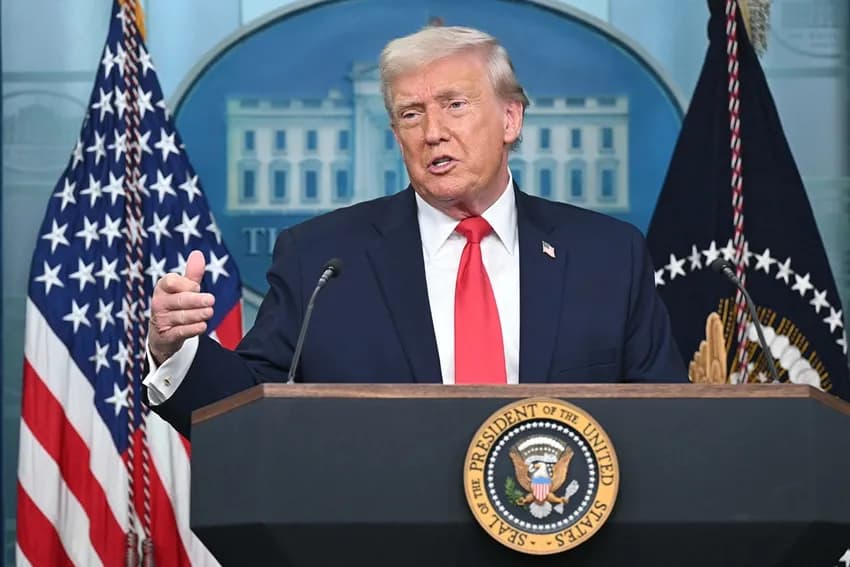 Trump afirma que "Deus está orgulhoso" de seu governo