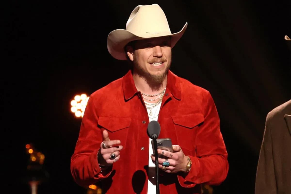 No Grammy 2026, Brandon Lake dedica prêmio a Jesus e emociona com discurso sobre superação