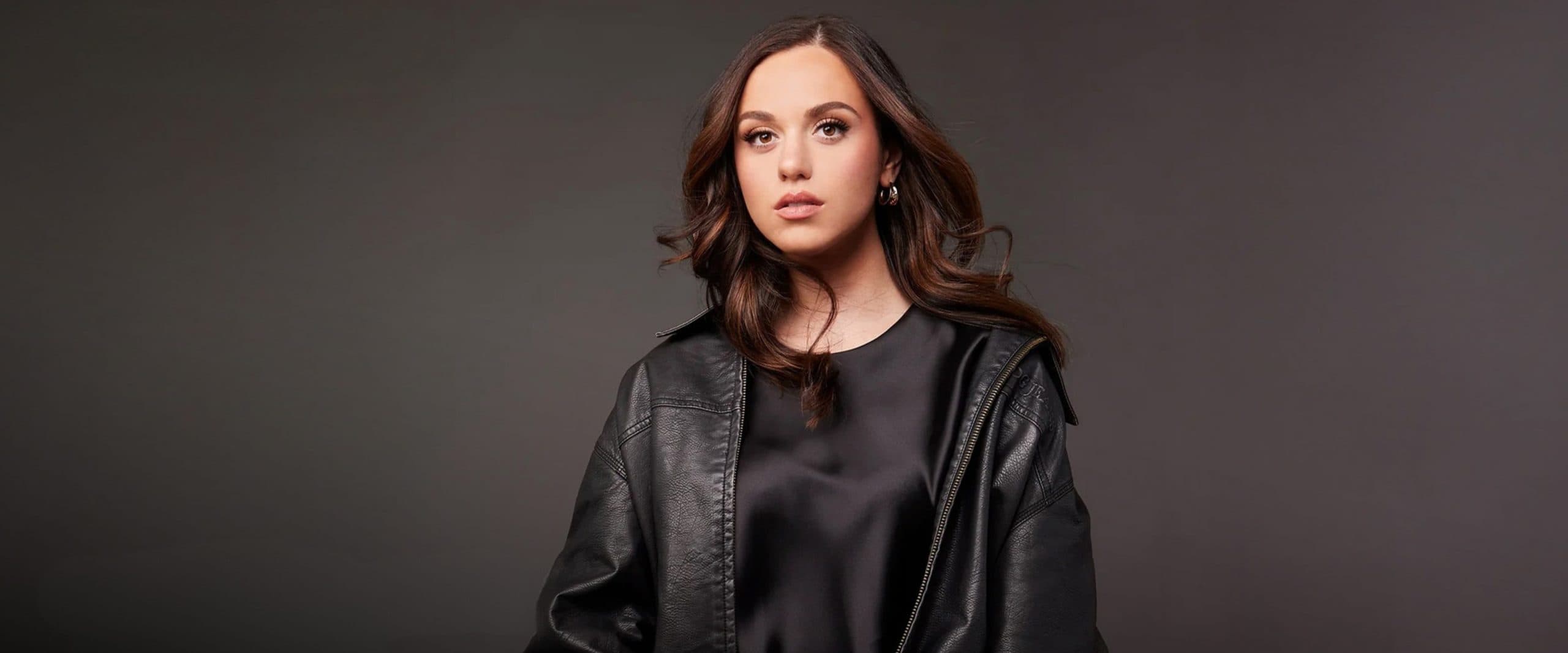 Megan Woods antecipa nova canção e movimenta as redes sociais com promessa de novo hino