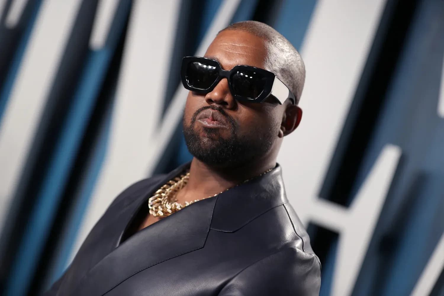 Kanye West pede desculpas por falas antissemitas: 'Perdi o contato com a realidade'