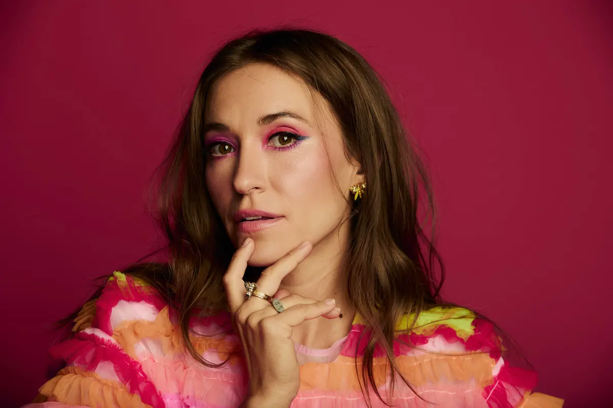 Lauren Daigle Celebra 10 Anos de “Behold” com Novas Músicas Natalinas