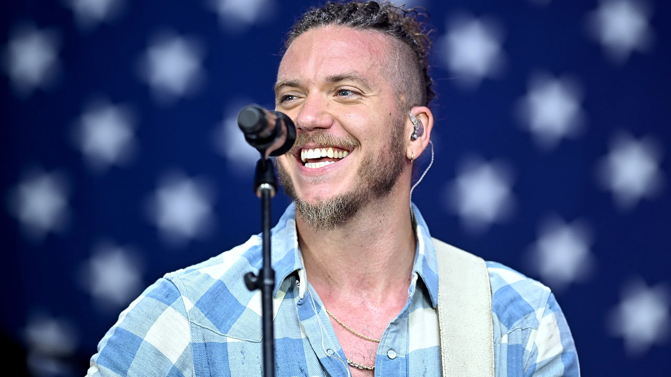 Brandon Lake se une a estrelas do country em retiro de composição