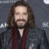 Bastidores de ‘The Chosen’: Jonathan Roumie detalha clima de despedida e preparação para o fim da série