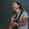 ‘Agradeço pelo silêncio que me ensinou a esperar’: Brandon Lake emociona fãs com trecho de música inédita