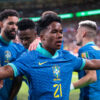 Atacante evangélico segue com espaço reduzido no esquema do técnico da Seleção
