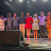 Elenco de ‘The Chosen’ celebra reta final da série em festa com fãs e Jonathan Roumie na bateria